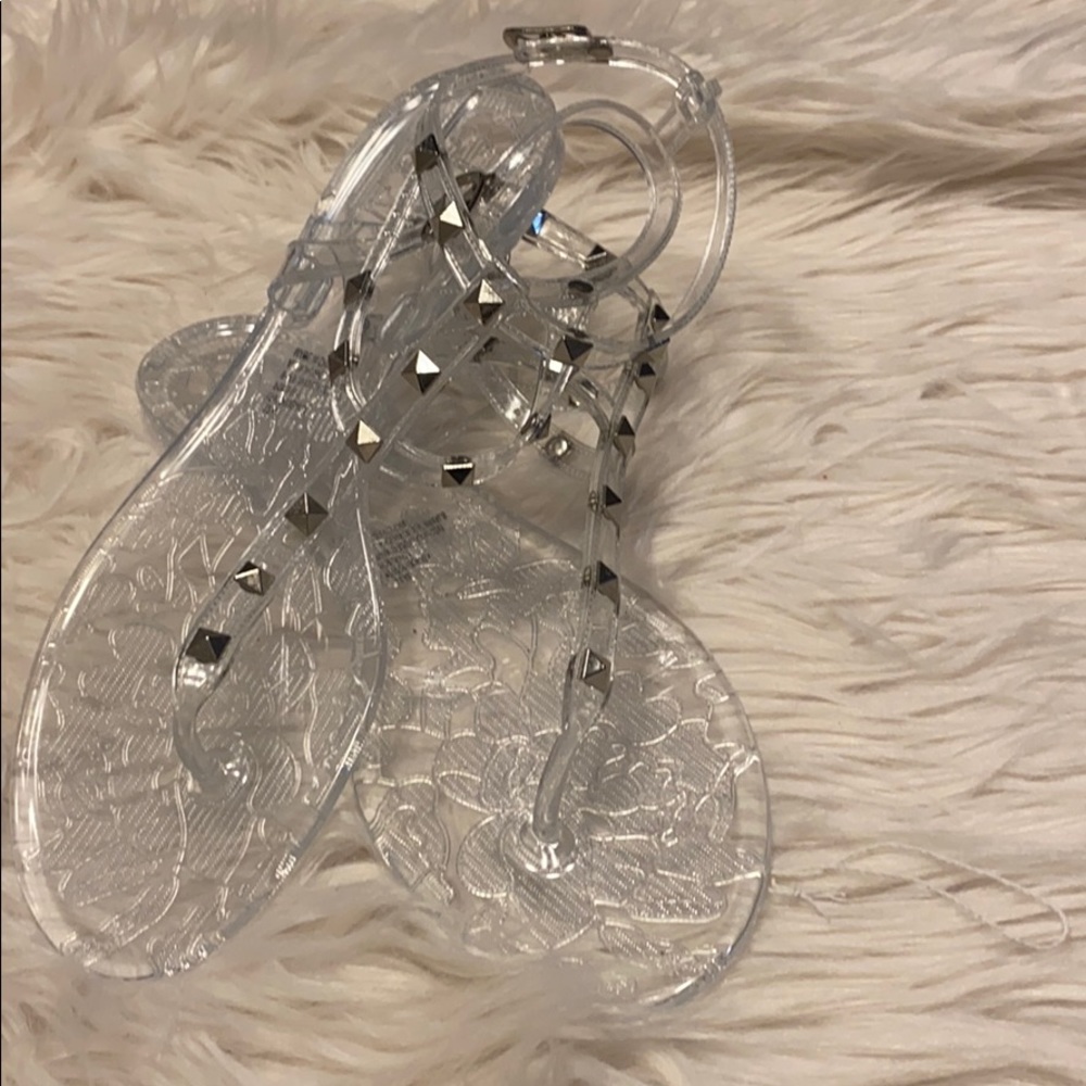 CLEAR STRAPPY SANDAL
